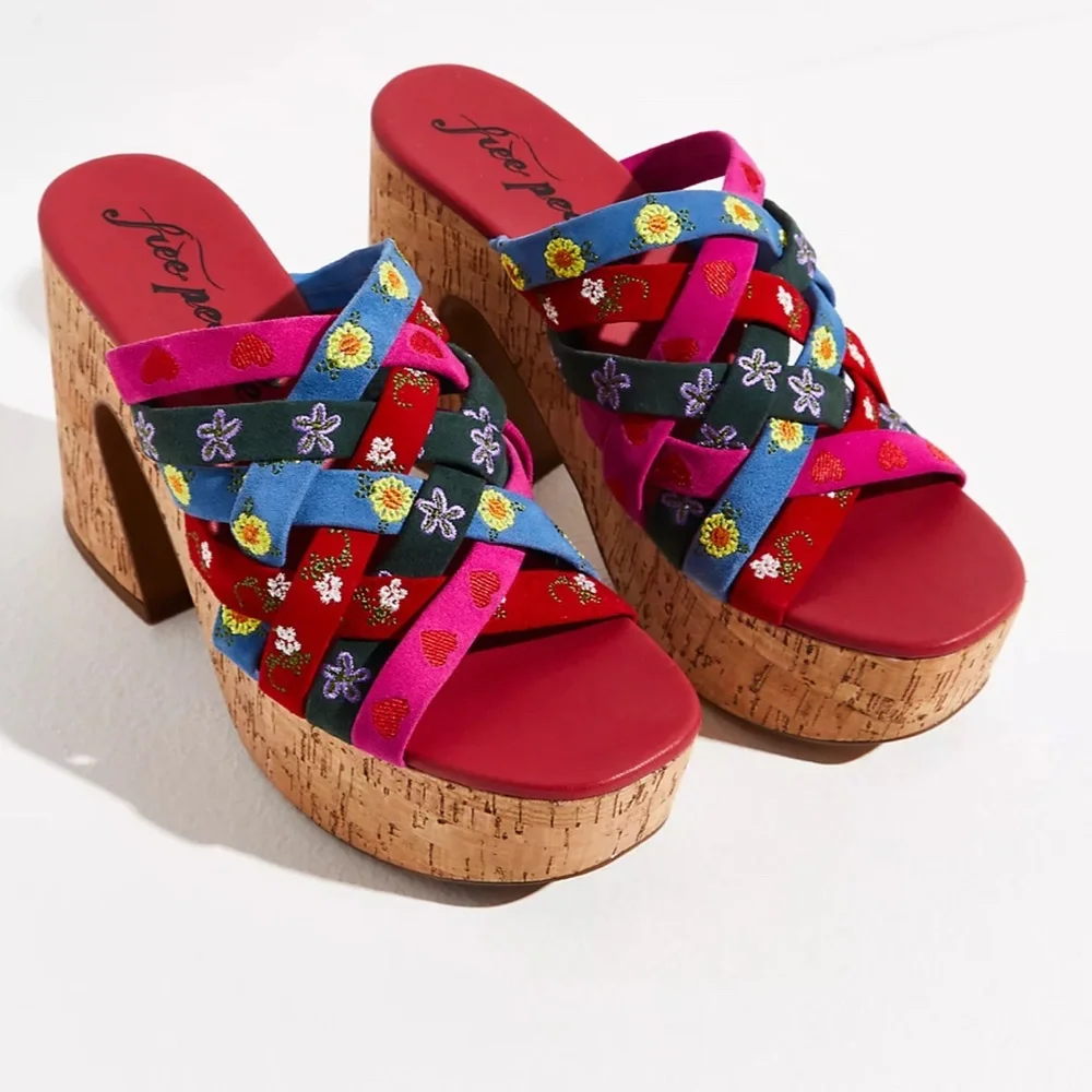Free People Lisbon Pink Suede Embroidered Platform Sandal - Picture 3 of 4